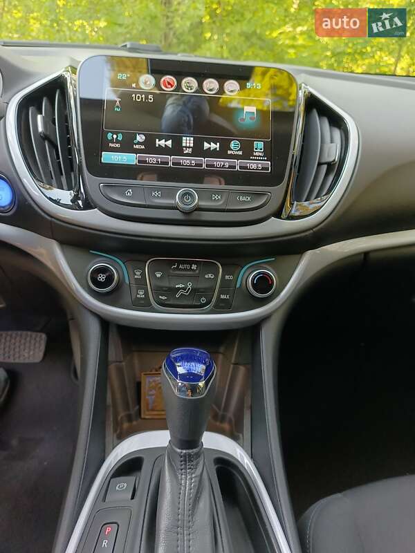Хэтчбек Chevrolet Volt 2017 в Киеве