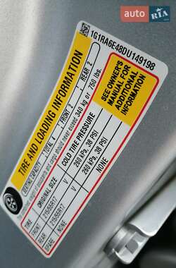 Хэтчбек Chevrolet Volt 2013 в 