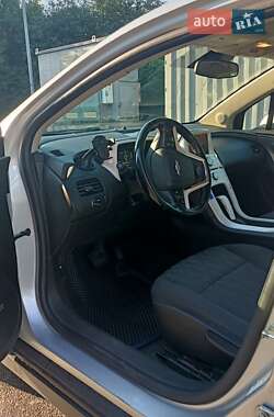 Хэтчбек Chevrolet Volt 2013 в 