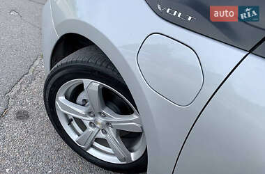 Хэтчбек Chevrolet Volt 2018 в Киеве