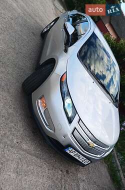 Хэтчбек Chevrolet Volt 2012 в 