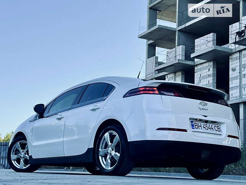 Хэтчбек Chevrolet Volt 2013 в Одессе