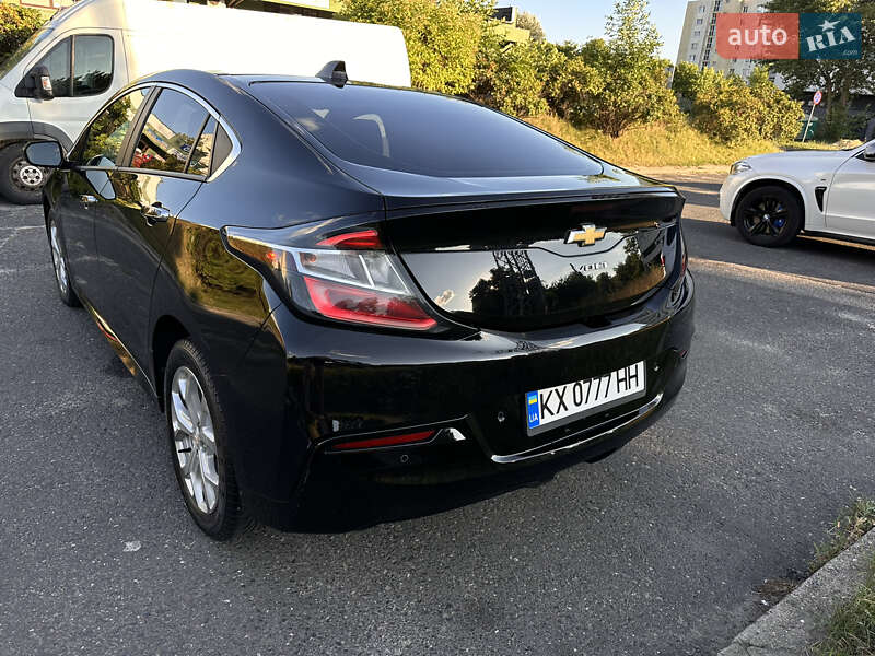 Хэтчбек Chevrolet Volt 2017 в Львове