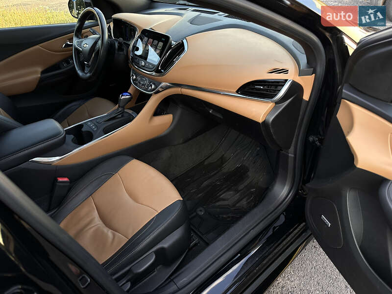 Хэтчбек Chevrolet Volt 2017 в Львове