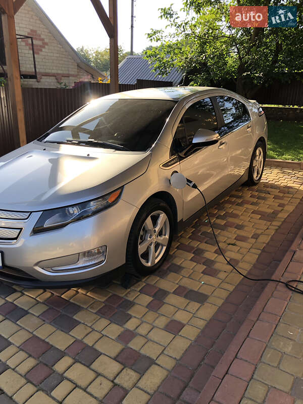 Хэтчбек Chevrolet Volt 2014 в Тернополе