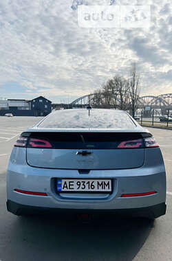 Хэтчбек Chevrolet Volt 2015 в Киеве