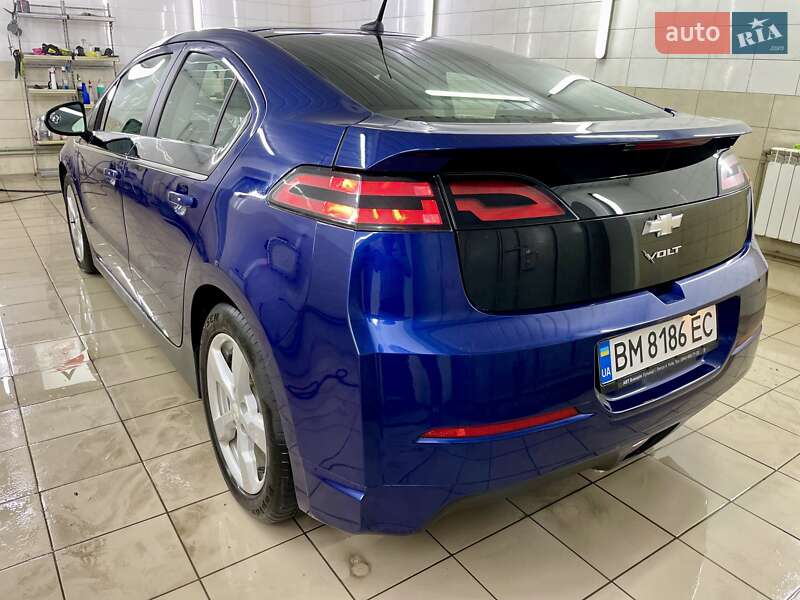Хэтчбек Chevrolet Volt 2013 в Сумах