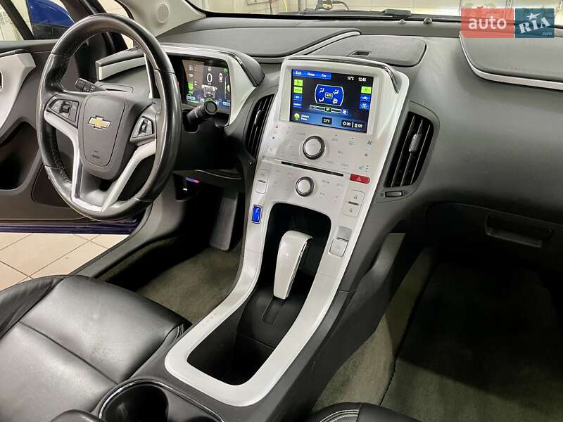 Хэтчбек Chevrolet Volt 2013 в Сумах