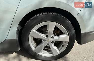 Хэтчбек Chevrolet Volt 2013 в 
