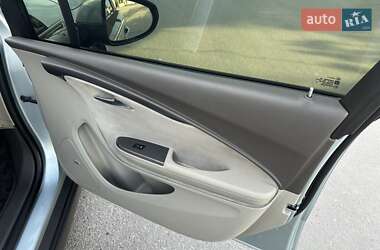 Хэтчбек Chevrolet Volt 2013 в 