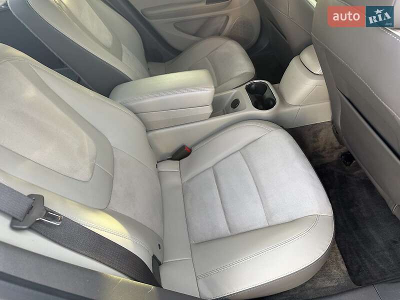 Хэтчбек Chevrolet Volt 2013 в Сумах