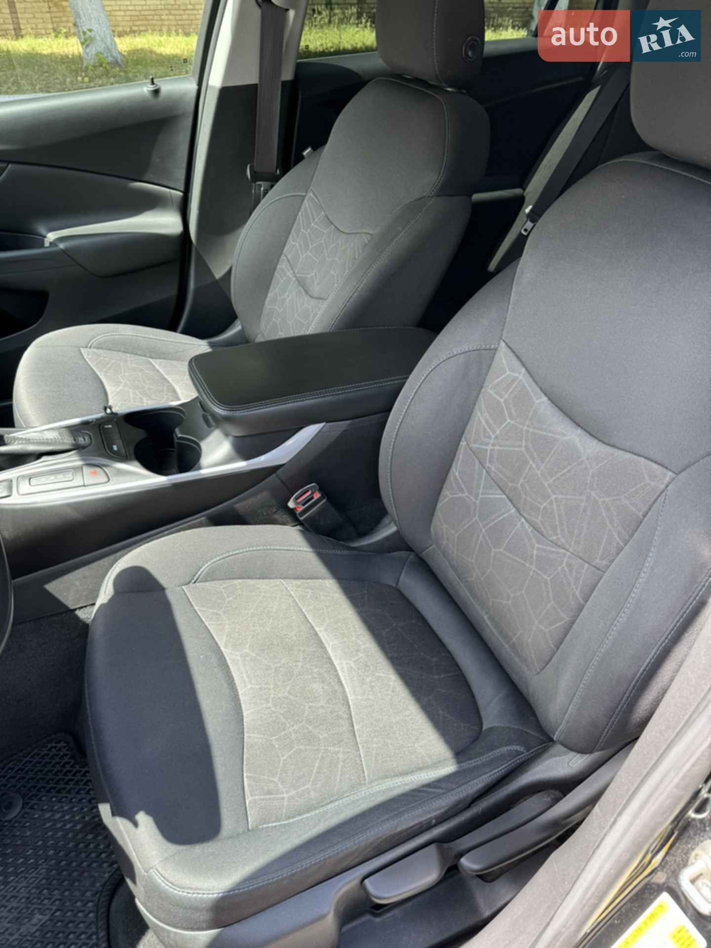 2016 Chevrolet Volt - мініатюра 12