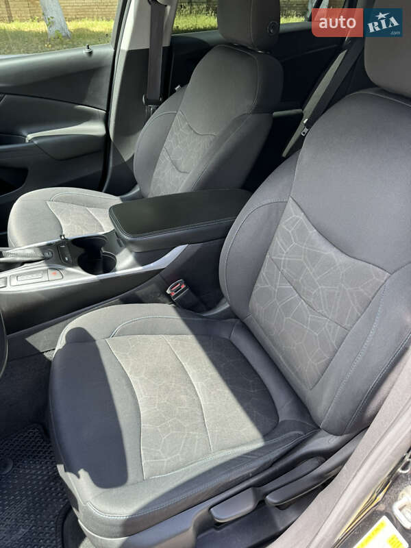 Хэтчбек Chevrolet Volt 2016 в Львове фото 12 Хэтчбек Chevrolet Volt 2016 в Львове