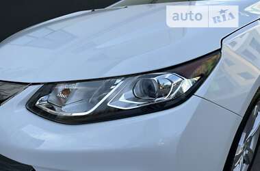 Хэтчбек Chevrolet Volt 2017 в Киеве