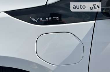 Хэтчбек Chevrolet Volt 2017 в Киеве