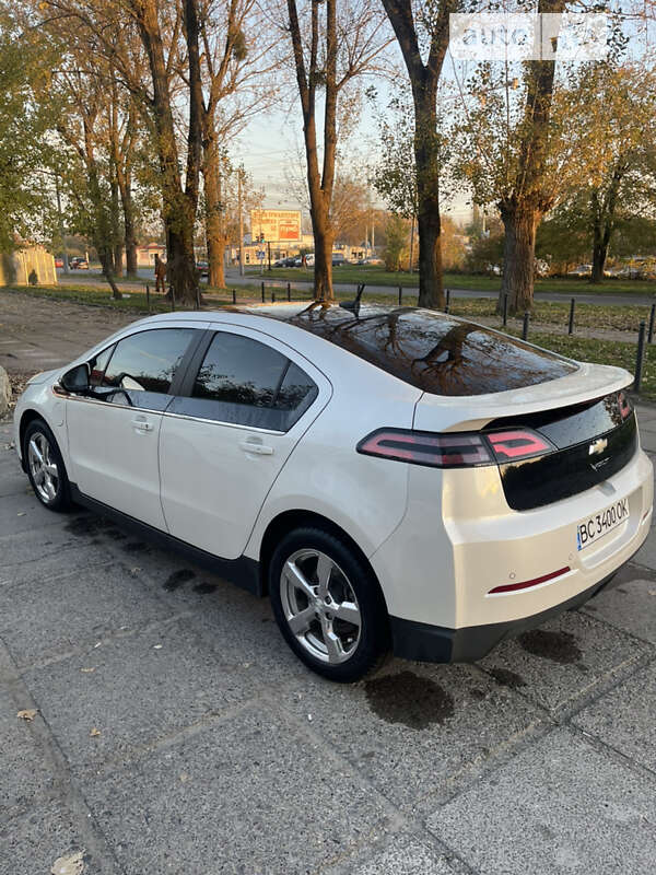 Хетчбек Chevrolet Volt 2011 в Львові