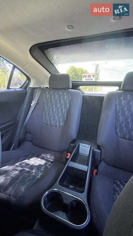 Хэтчбек Chevrolet Volt 2014 в Харькове