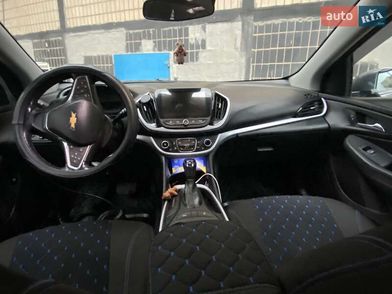 Хэтчбек Chevrolet Volt 2018 в Кривом Роге