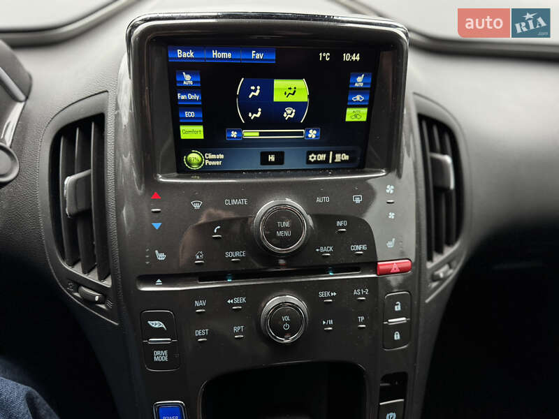 Хэтчбек Chevrolet Volt 2013 в Черновцах