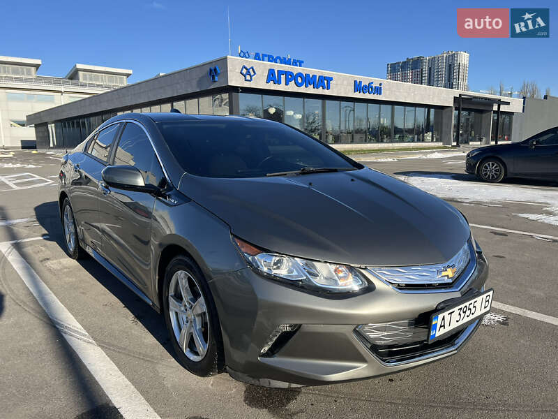 Хэтчбек Chevrolet Volt 2016 в Киеве