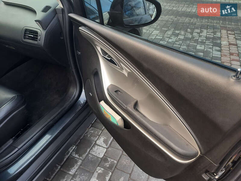 Хэтчбек Chevrolet Volt 2013 в Виннице