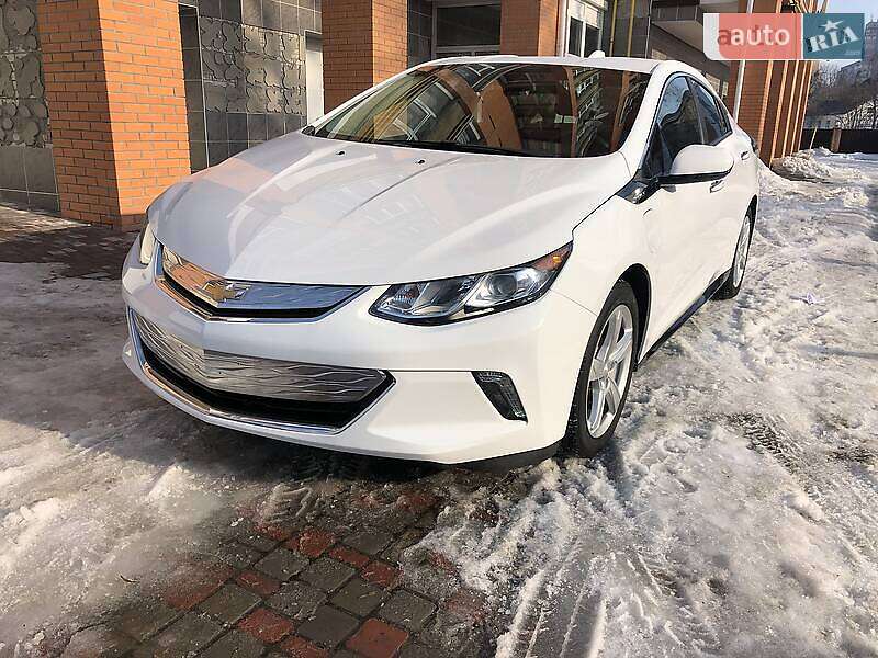 Хэтчбек Chevrolet Volt 2018 в Тернополе