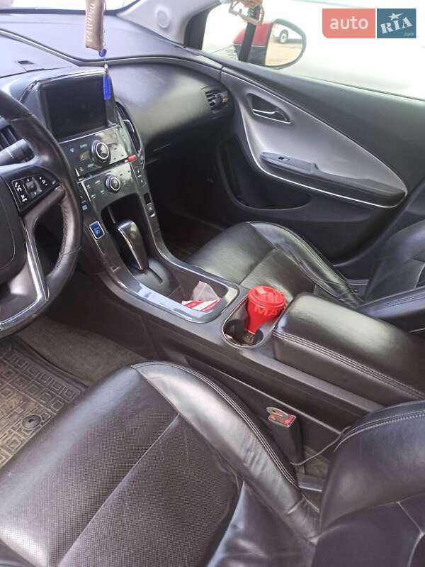 Хэтчбек Chevrolet Volt 2012 в Славянске
