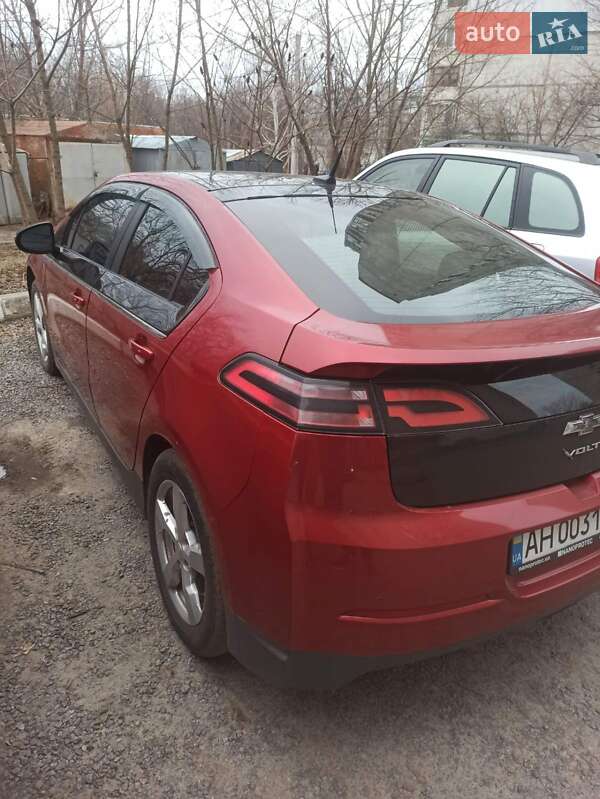 Хэтчбек Chevrolet Volt 2012 в Славянске