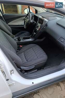 Хэтчбек Chevrolet Volt 2015 в 