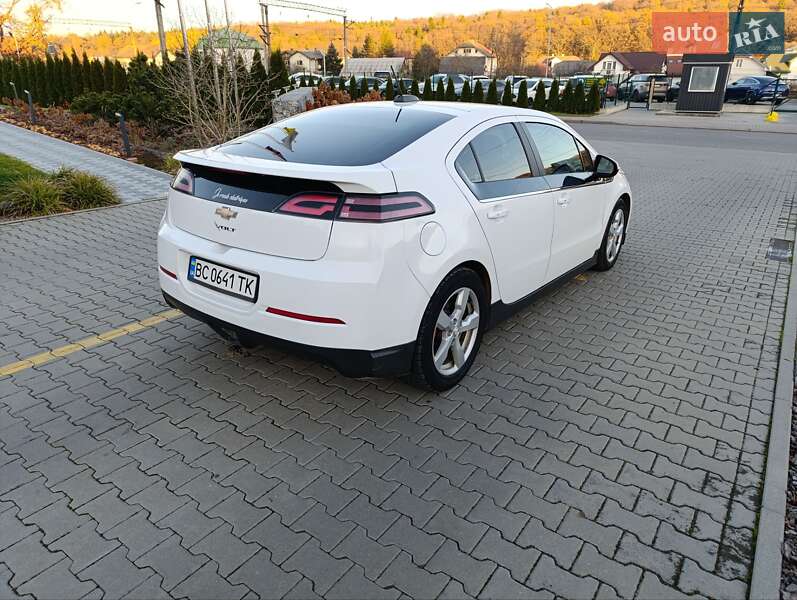 Хэтчбек Chevrolet Volt 2015 в Стрые