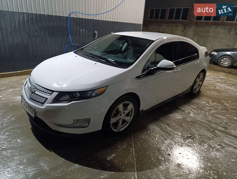 Хэтчбек Chevrolet Volt 2015 в Стрые