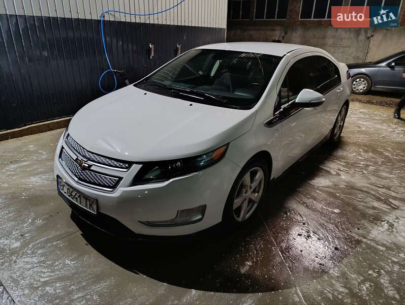 Хэтчбек Chevrolet Volt 2015 в Стрые