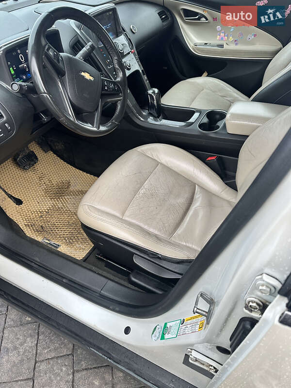 Хетчбек Chevrolet Volt 2012 в Кременці