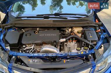 Хэтчбек Chevrolet Volt 2015 в 