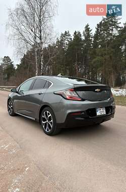 Хэтчбек Chevrolet Volt 2017 в 