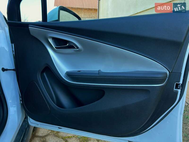 Хетчбек Chevrolet Volt 2013 в Стрию