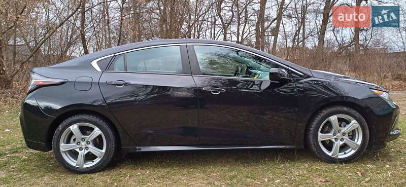 Хэтчбек Chevrolet Volt 2016 в Виннице