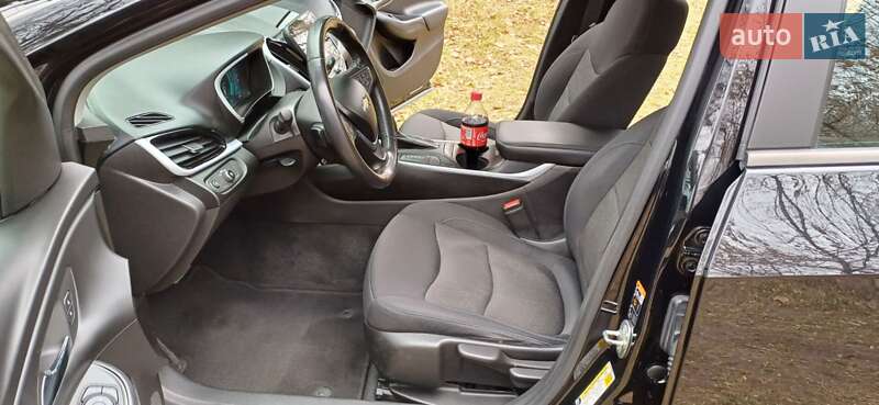 Хэтчбек Chevrolet Volt 2016 в Виннице