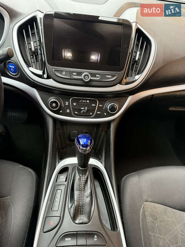 Хетчбек Chevrolet Volt 2016 в Черкасах