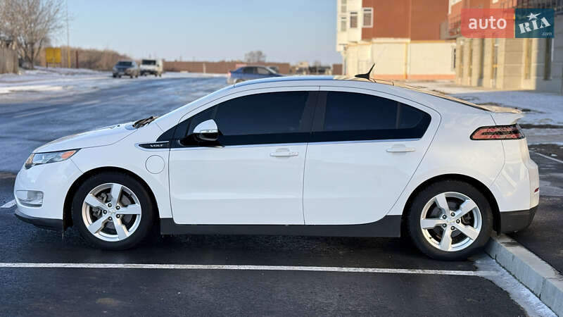 Хетчбек Chevrolet Volt 2013 в Умані