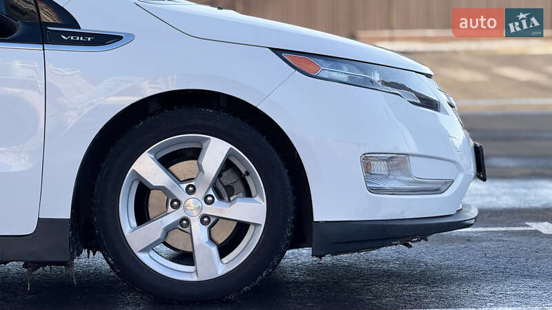 Хетчбек Chevrolet Volt 2013 в Умані