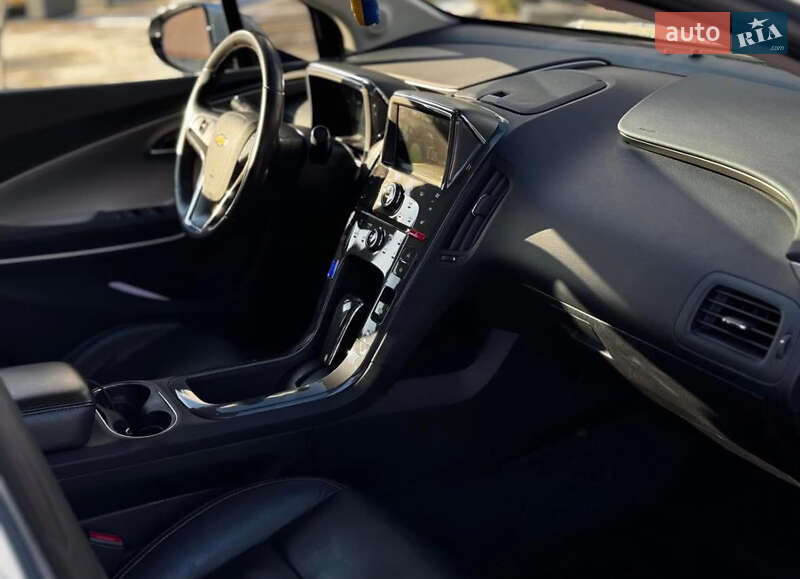 Хетчбек Chevrolet Volt 2015 в 