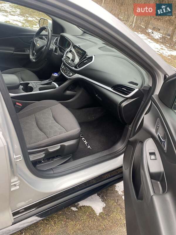 Хэтчбек Chevrolet Volt 2018 в Киеве фото 40 Хэтчбек Chevrolet Volt 2018 в Киеве