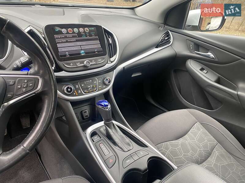 Хэтчбек Chevrolet Volt 2018 в Киеве фото 34 Хэтчбек Chevrolet Volt 2018 в Киеве
