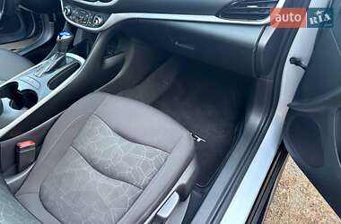 Хэтчбек Chevrolet Volt 2018 в 