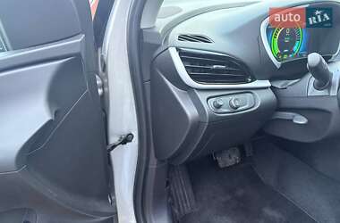Хэтчбек Chevrolet Volt 2018 в Киеве