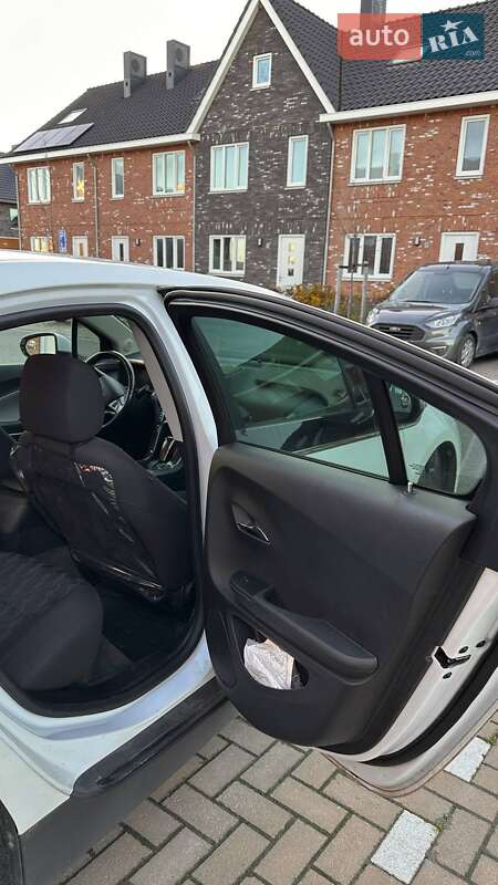 Хетчбек Chevrolet Volt 2014 в Одесі фото 15 Хетчбек Chevrolet Volt 2014 в Одесі