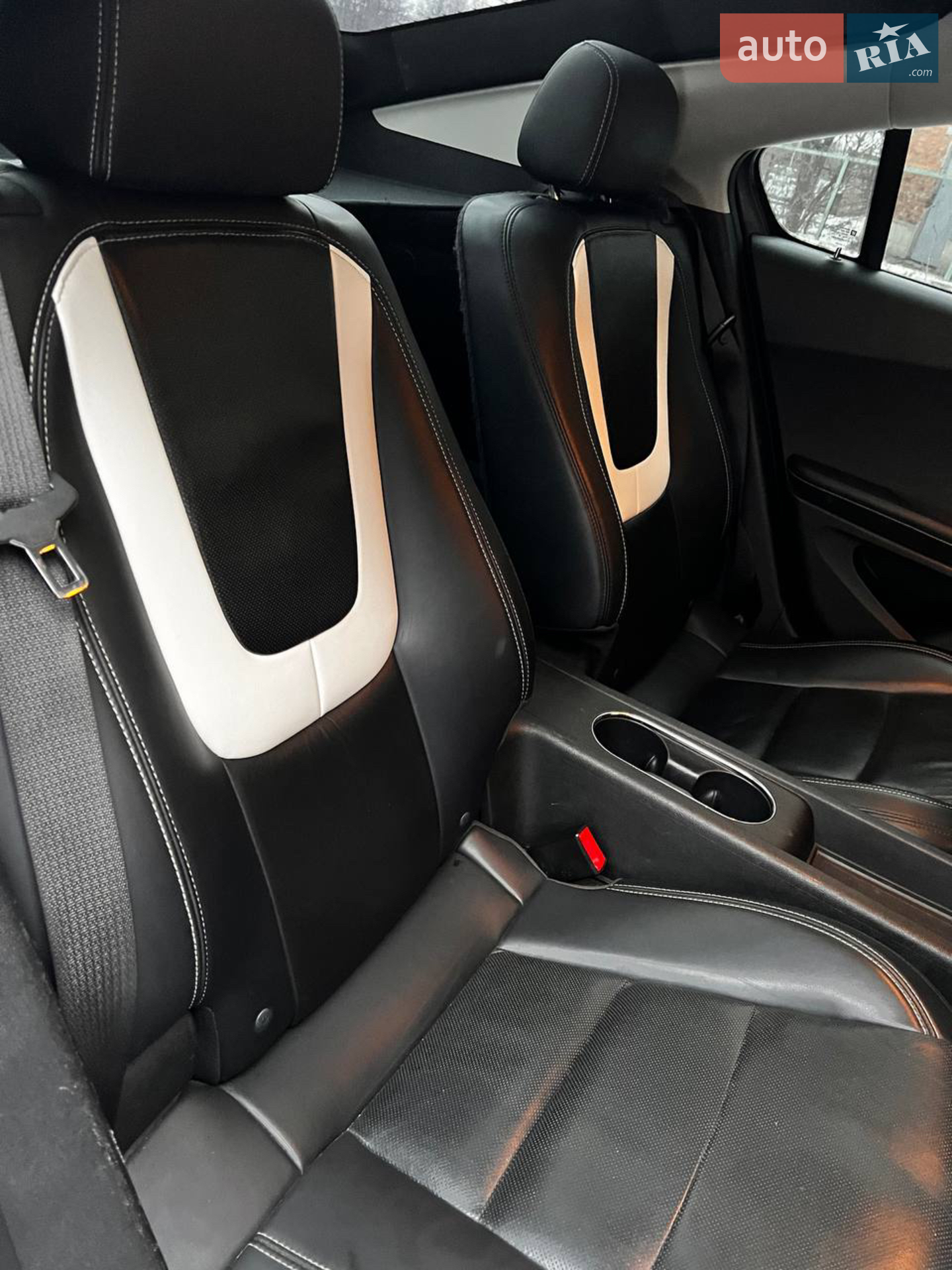 2011 Chevrolet Volt - мініатюра 2