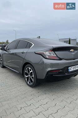 Хэтчбек Chevrolet Volt 2016 в 