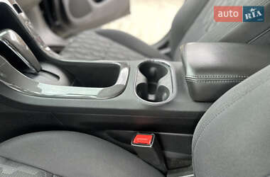 Хэтчбек Chevrolet Volt 2015 в 